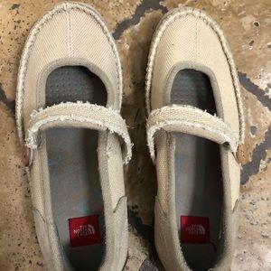 North Face flat casual shoe